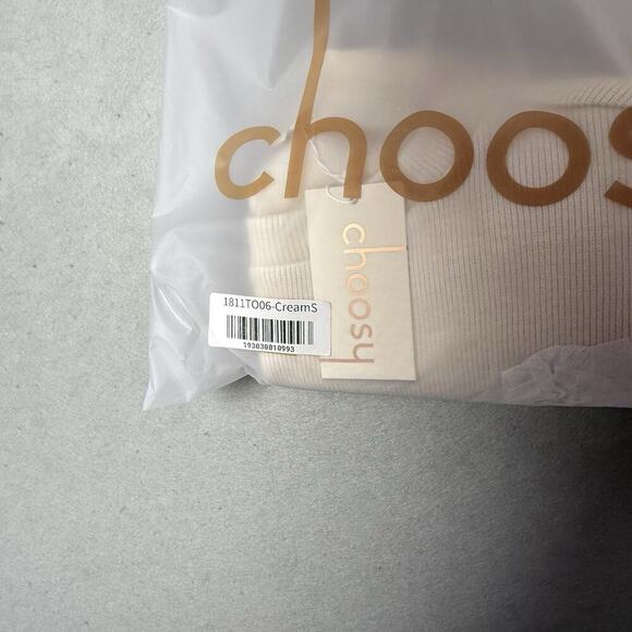 Choosy Elsa Cream Cropped Slouchy Slit Bell Sleeve Boxy Sweater Size Small New - Picture 10 of 10